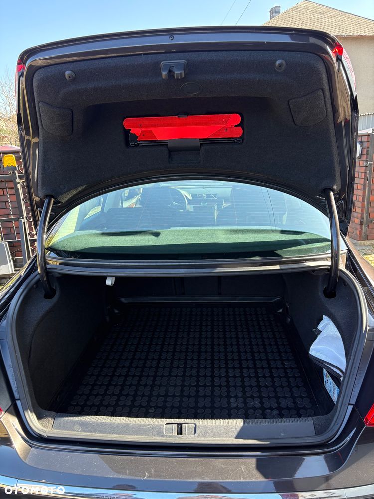 Volkswagen Passat 1.8 TSI Exclusive - 11