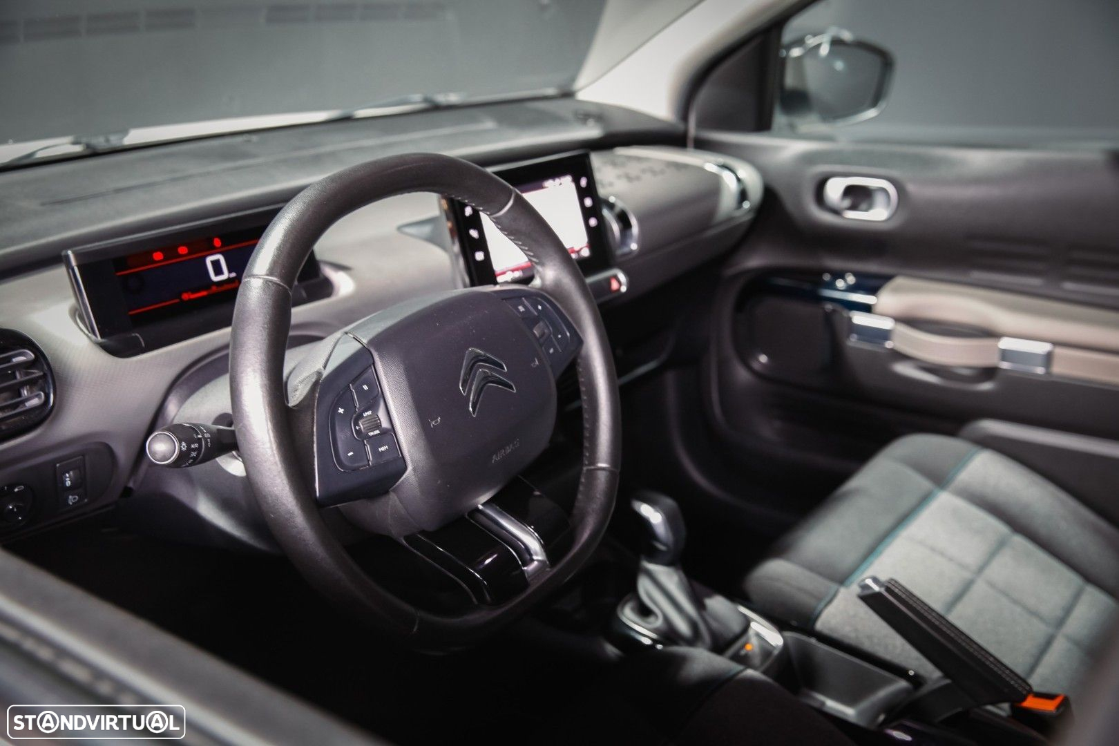 Citroën C4 Cactus BlueHDi 120 Stop&Start EAT6 C-SERIES - 17