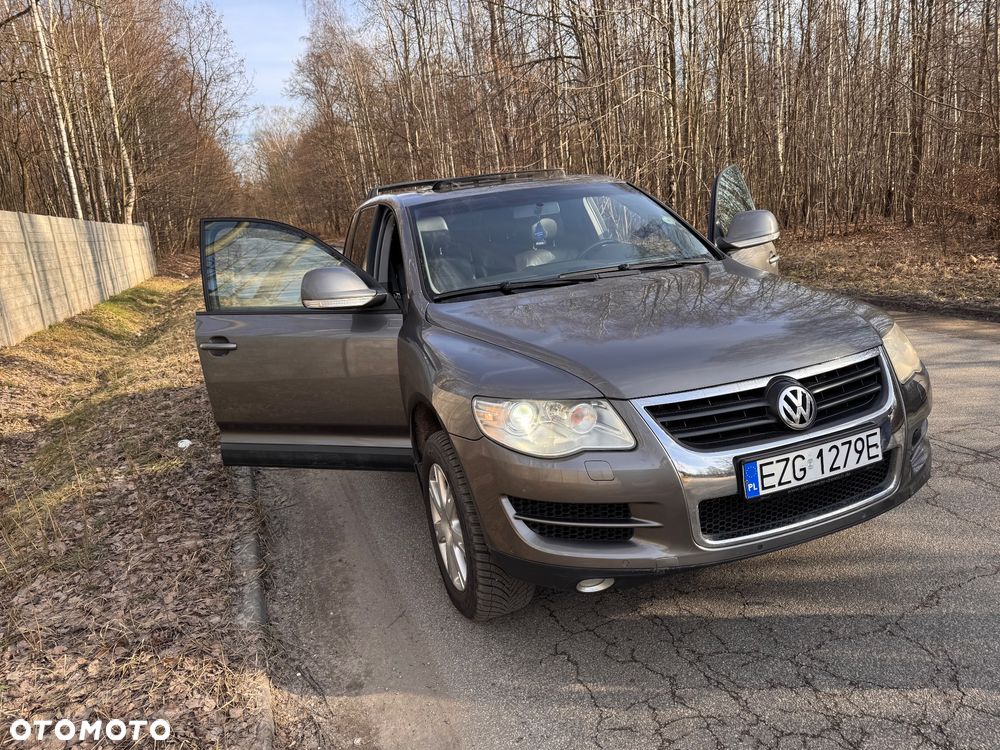 Volkswagen Touareg - 2