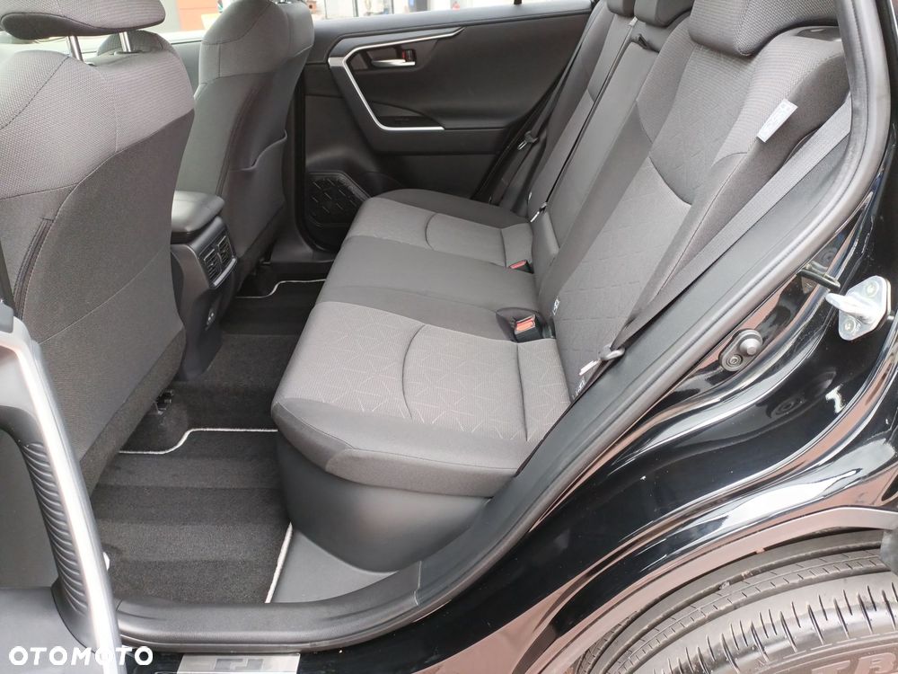 Toyota RAV4 - 12
