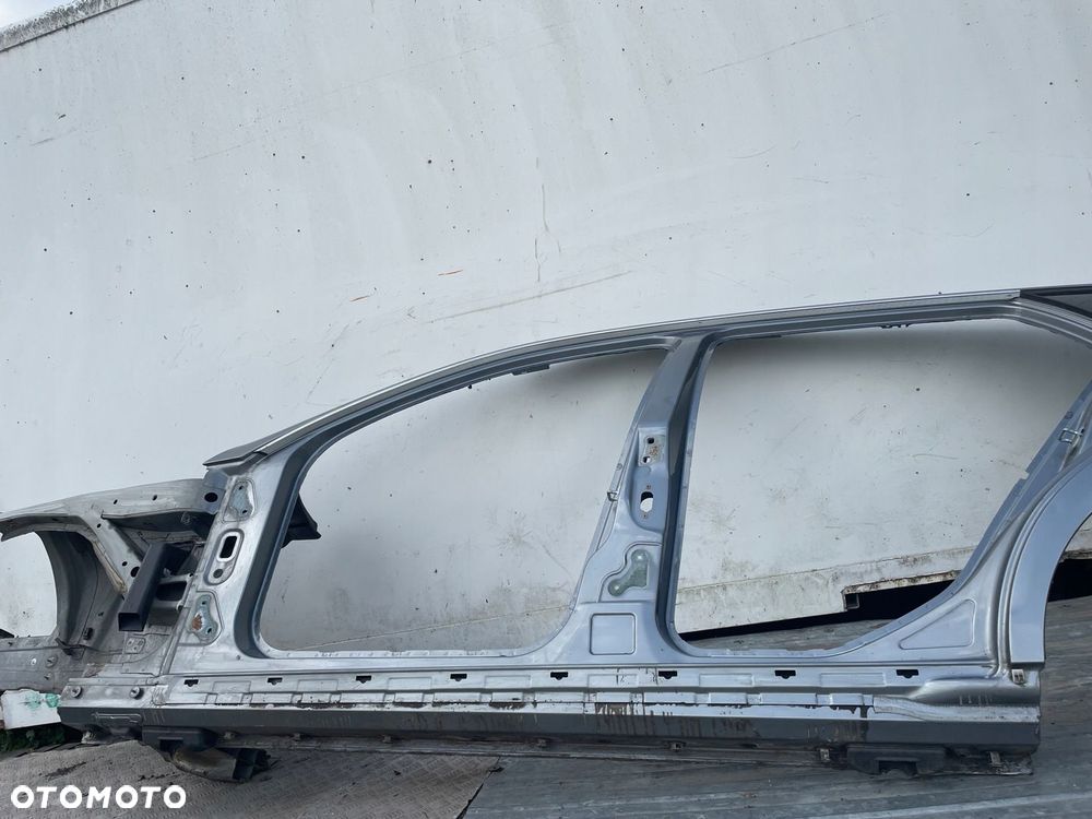 Prog lewy poszycie progu cwiartka lewa Mercedes W204 792U C792 Kombi - 4