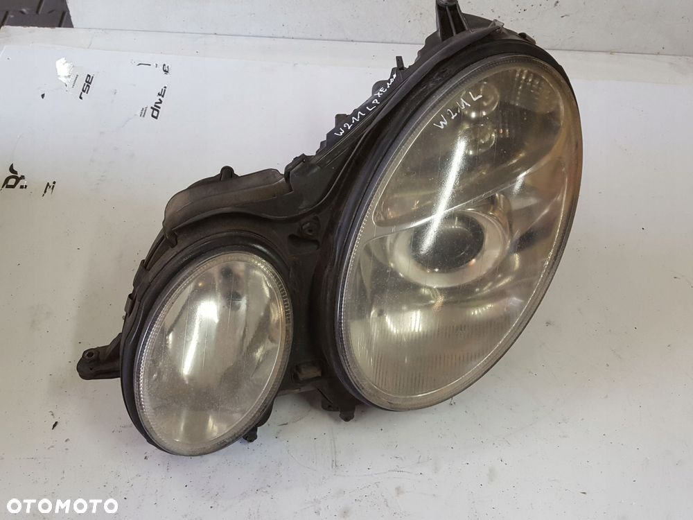 MERCEDES E W211 LAMPA XENON LEWA PRZÓD ANGLIK - 1
