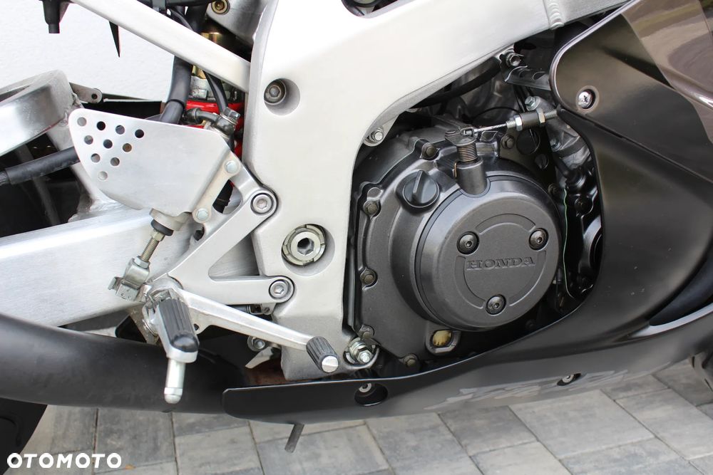 Honda CBR - 22