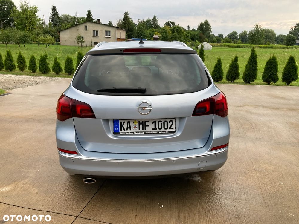 Opel Astra 2.0 CDTI Cosmo - 7