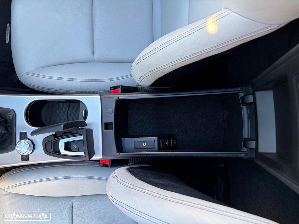 Mercedes-Benz SLK 200 Standard - 32