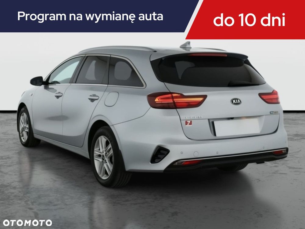 Kia Ceed - 6