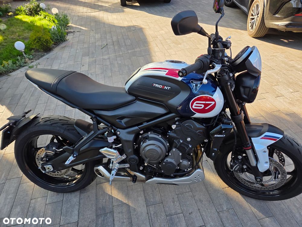 Triumph Trident - 3