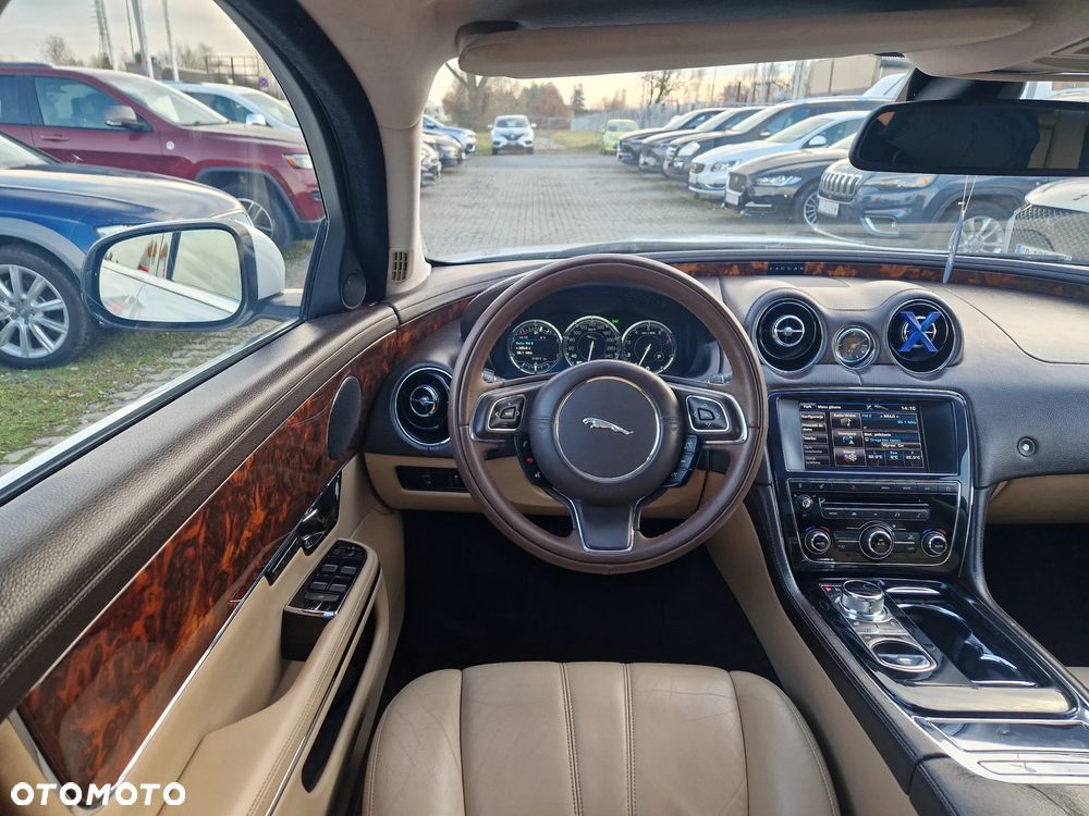 Jaguar XJ 3.0 V6 Kompressor Langversion Premium Luxury - 30