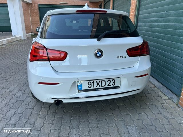 BMW 116 d Line Sport Shadow — fotografia 7