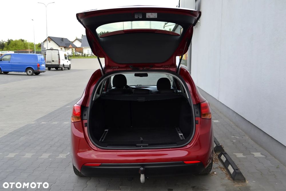 Kia Ceed 1.6 GDI L DCT - 8