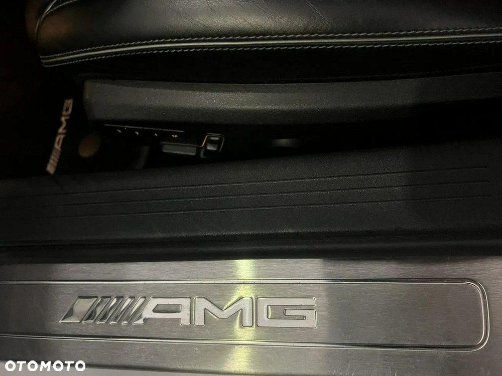 Mercedes-Benz AMG GT - 16