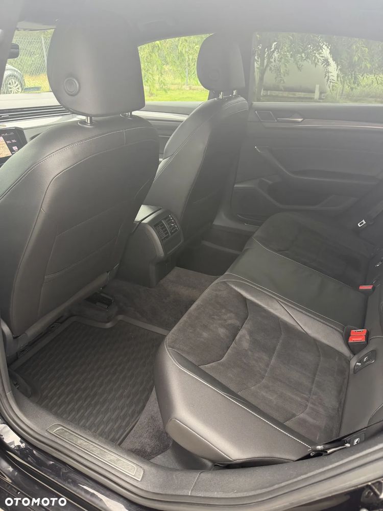 Volkswagen Arteon 2.0 TDI Bi-Turbo SCR 4Mot R-Line DSG - 12