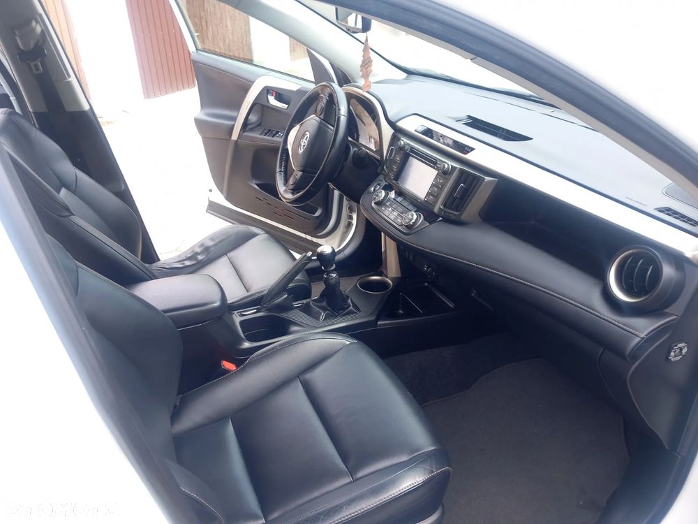 Toyota RAV4 - 33