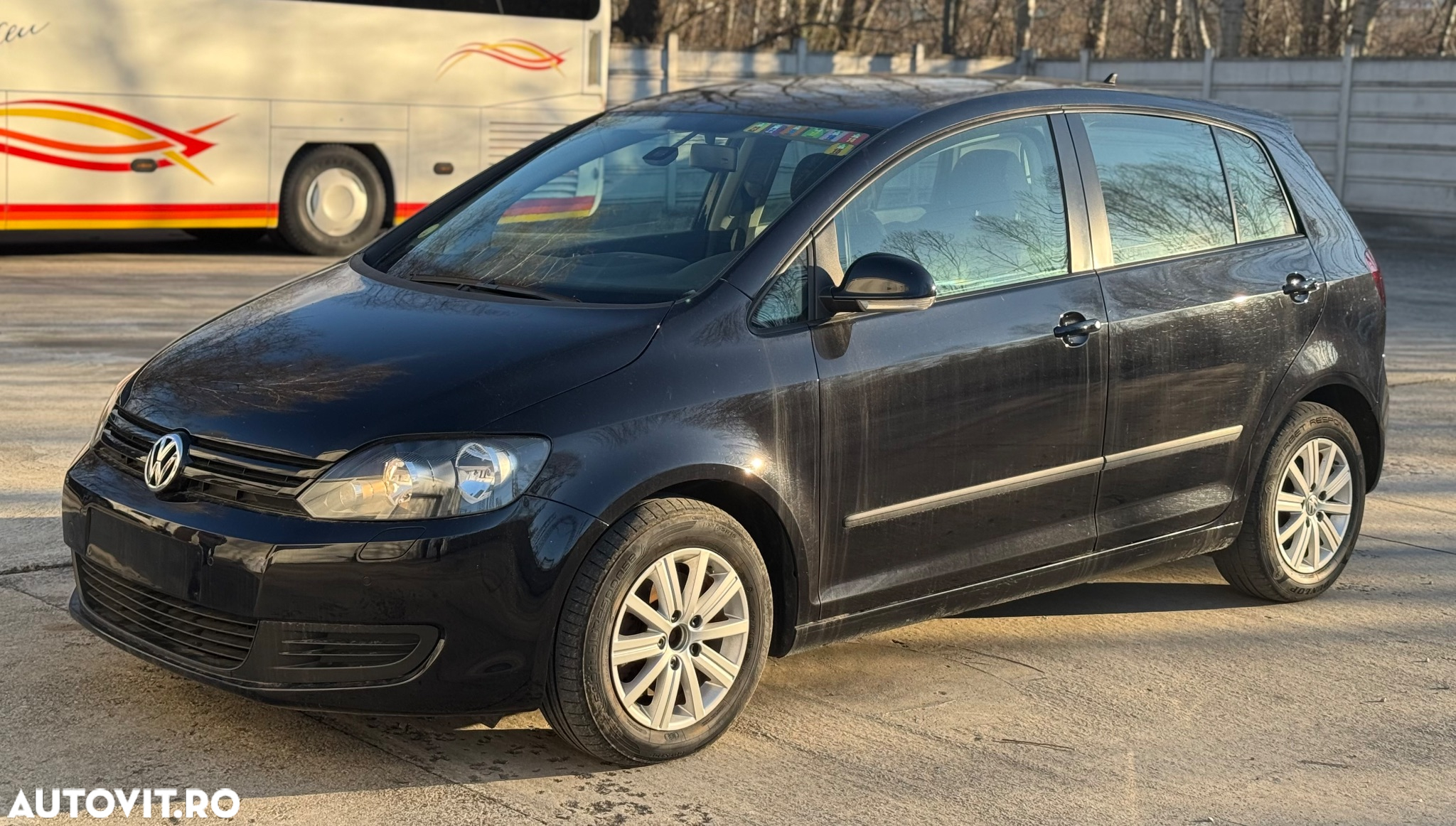 Volkswagen Golf Plus 1.6 TDI DPF Comfortline - 3