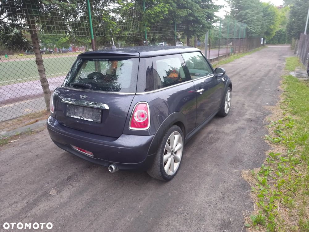 MINI ONE D - 9