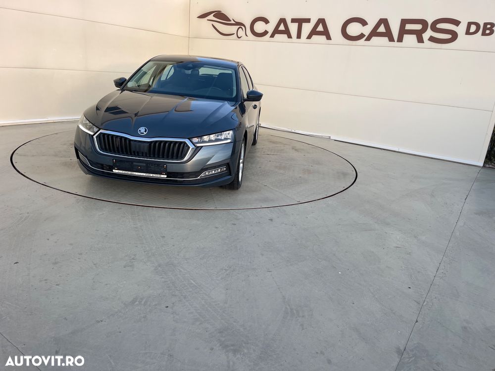 Skoda Octavia 2.0 TDI DSG Style - 3