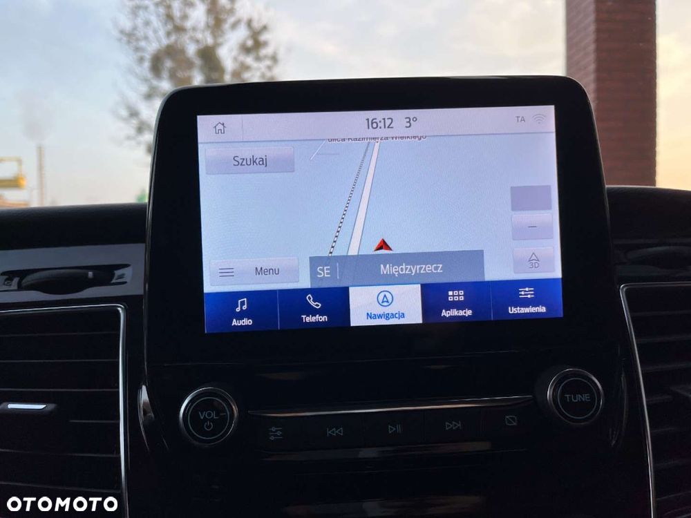 Ford Tourneo Custom - 17