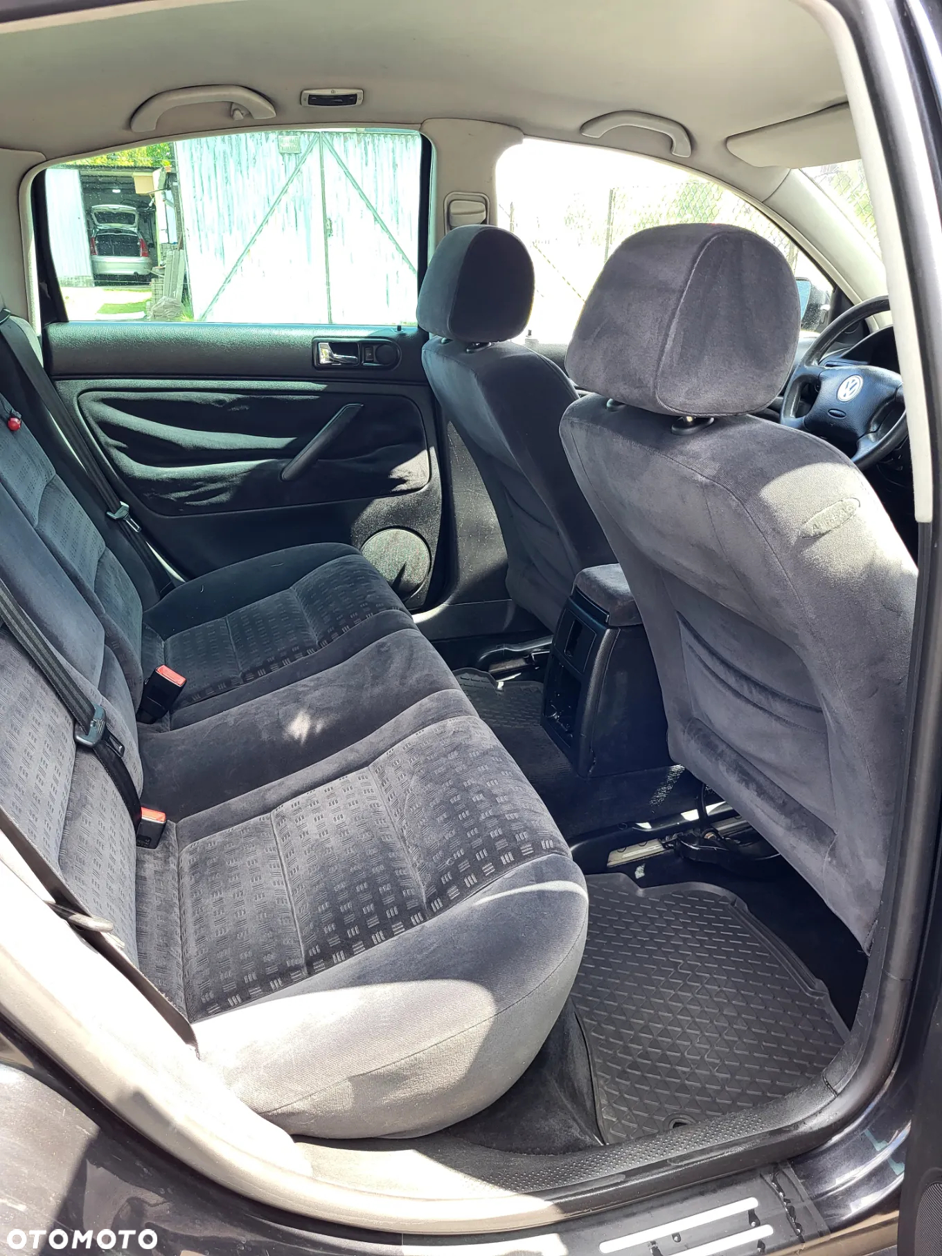 Volkswagen Passat 1.9 TDI Highline - 7