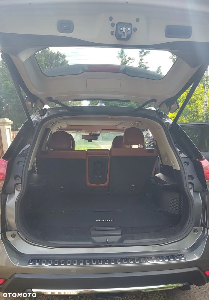 Nissan Rogue - 16
