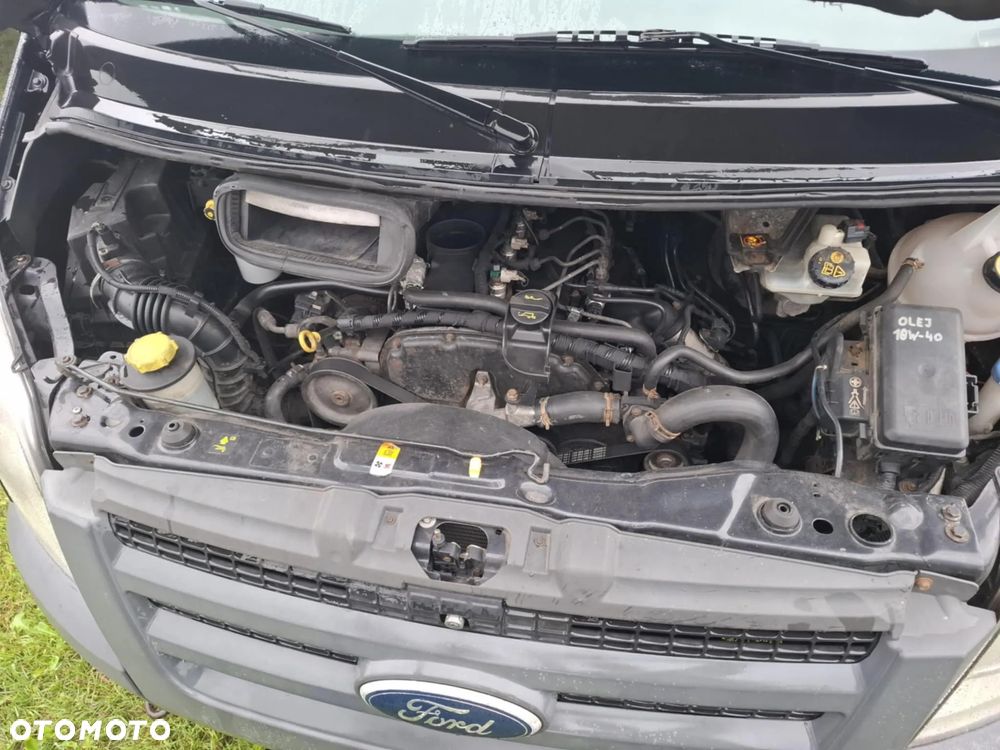 Ford Transit FT 350L - 32