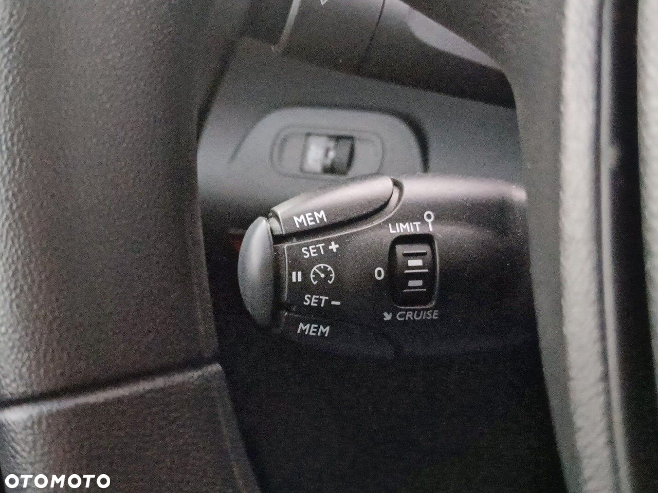 Peugeot Rifter 1.5 BlueHDI Active Pack S&S - 19