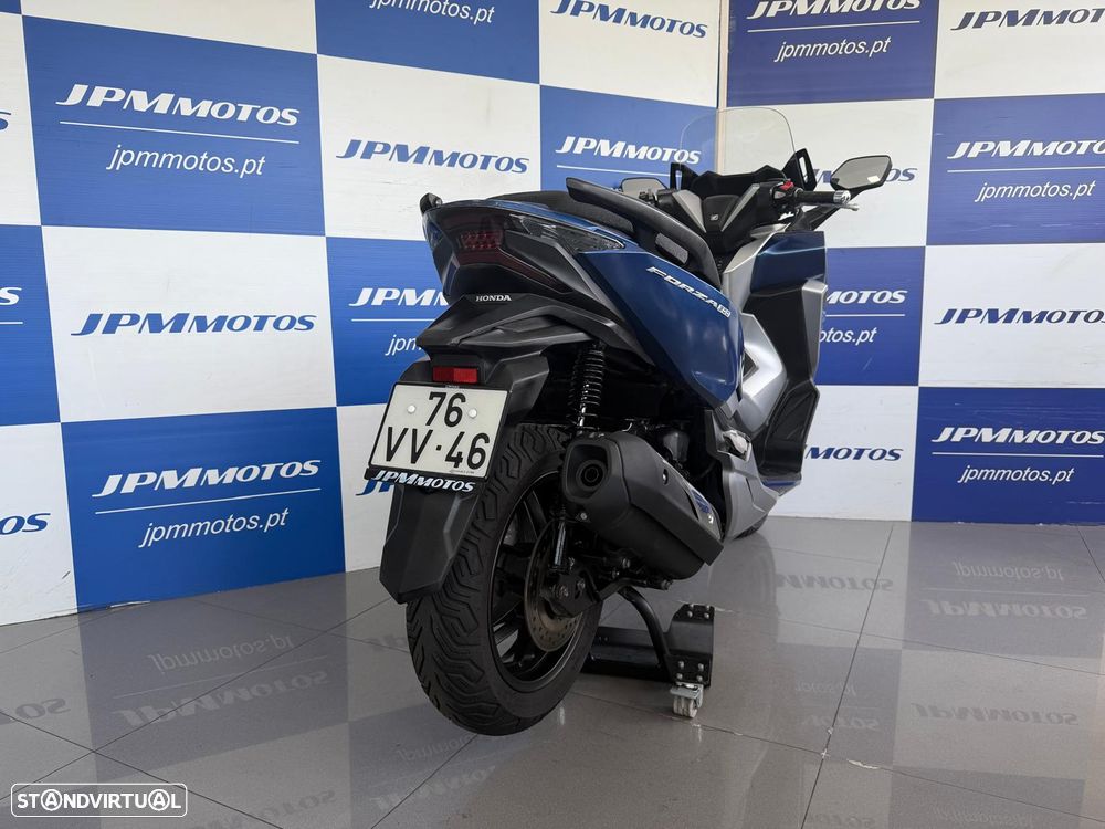 Honda Forza 300 - 3