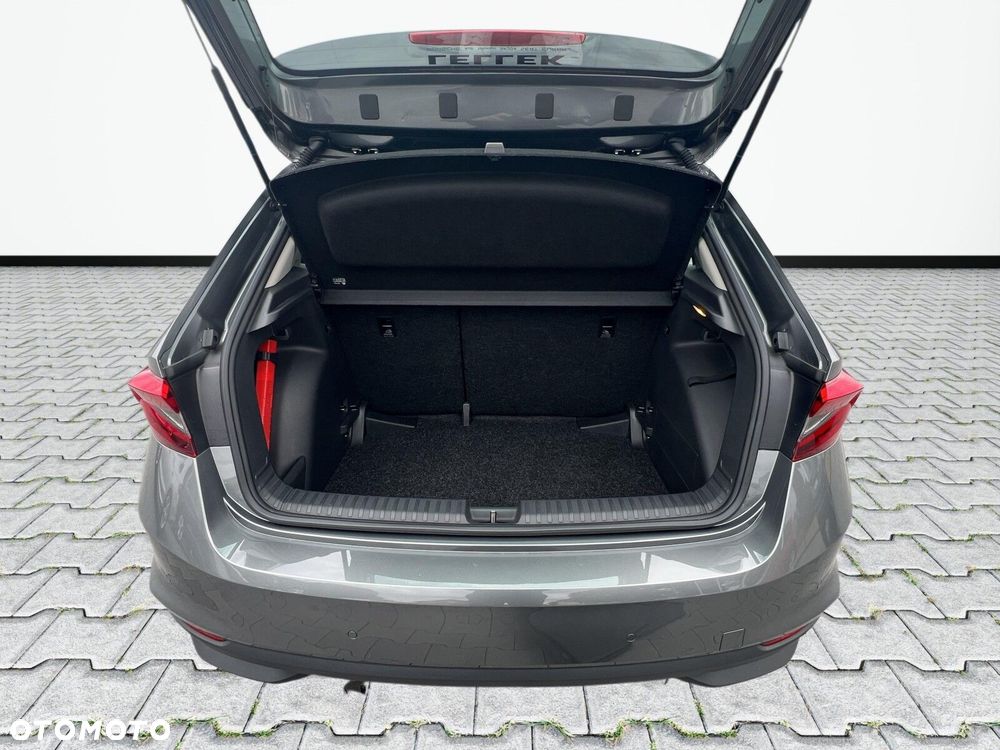 Skoda Fabia 1.0 TSI Selection DSG - 25