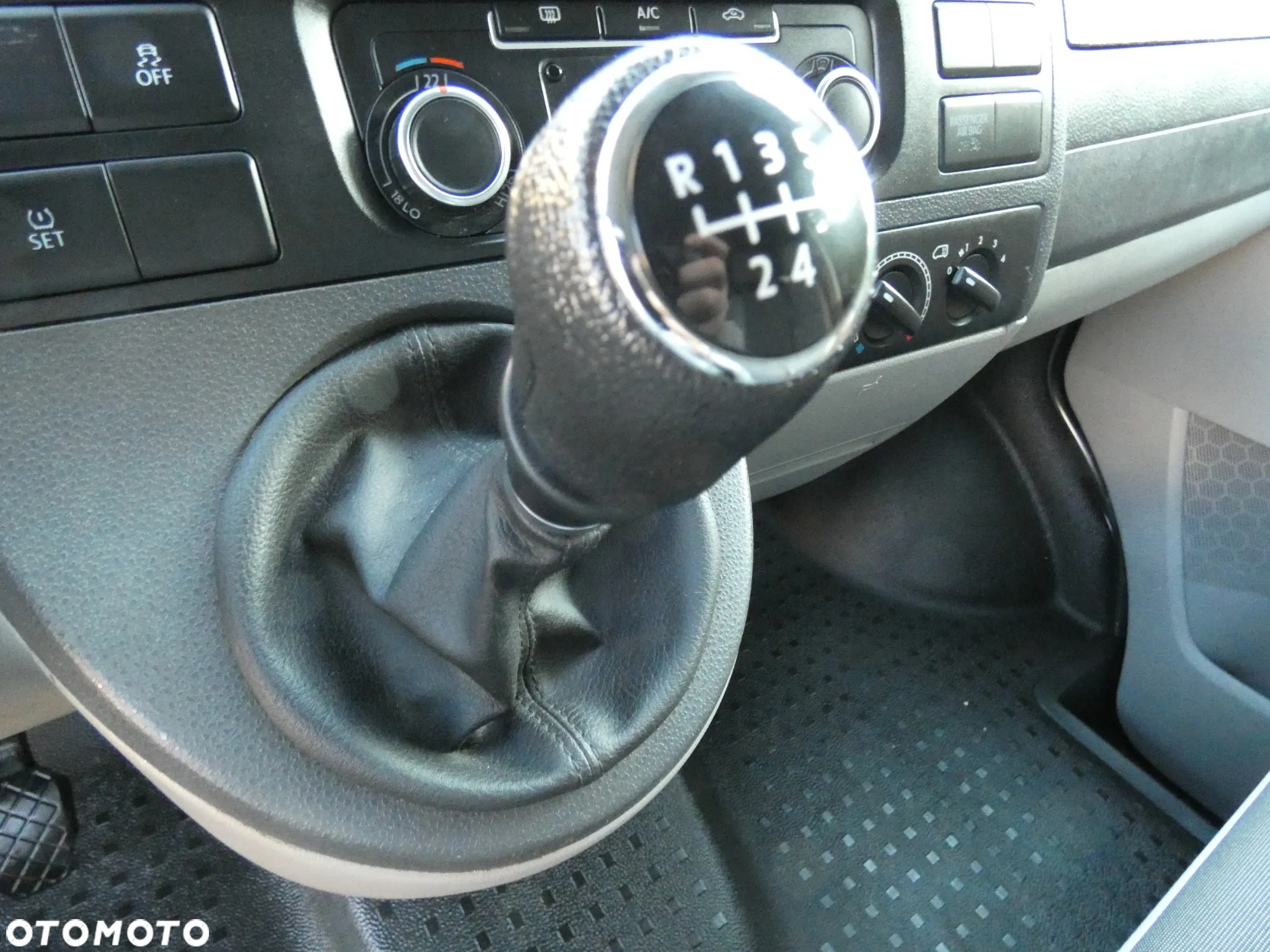 Volkswagen Transporter - 29