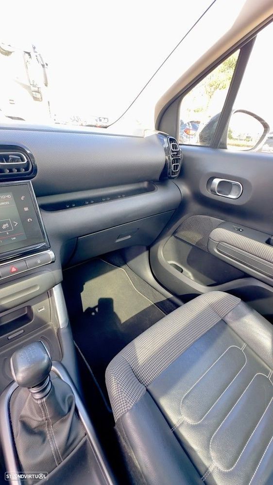 Citroën C3 Aircross PureTech 130 Stop & Start OPF Shine - 18