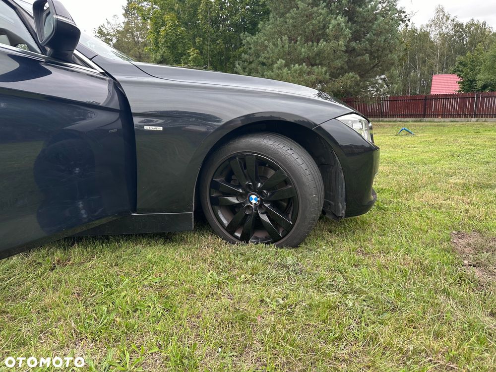 BMW Seria 3 320d Efficient Dynamic Edition Luxury Line - 22