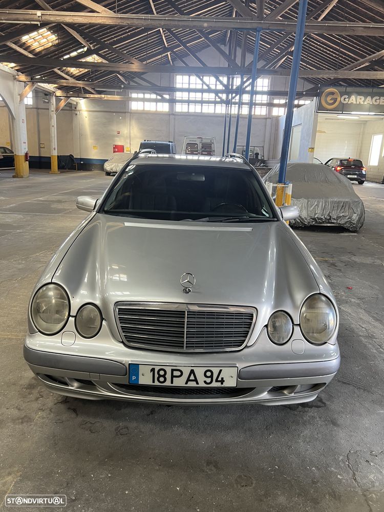 Mercedes-Benz E 220 - 3