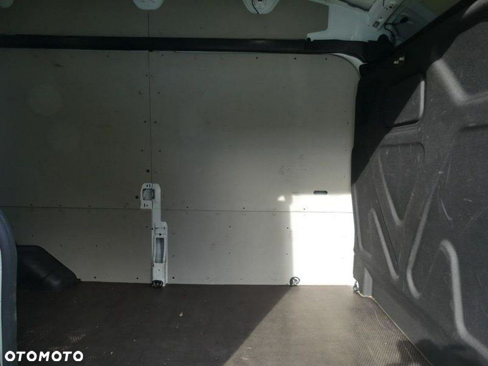 Ford Transit - 9