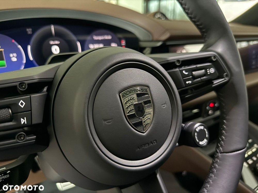 Porsche Macan - 18