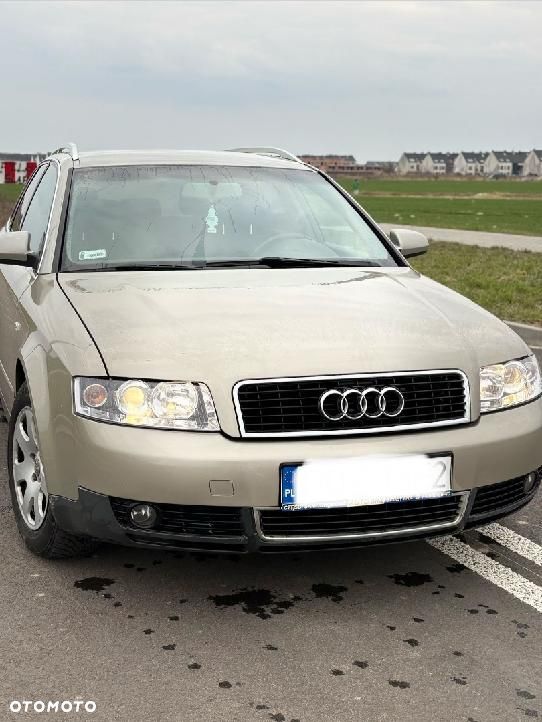 Audi A4 Avant - 1