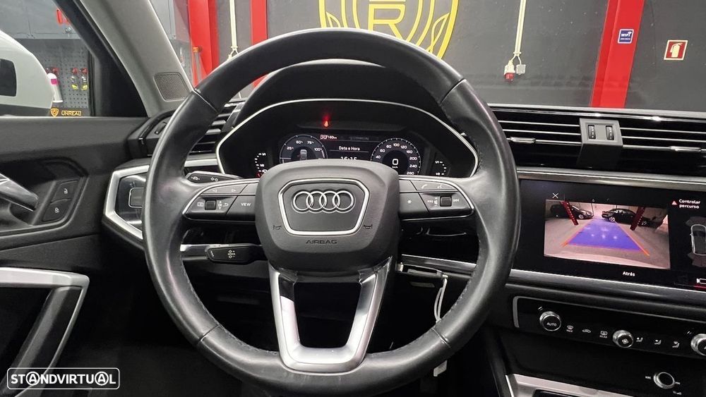 Audi Q3 45 TFSIe S tronic - 32
