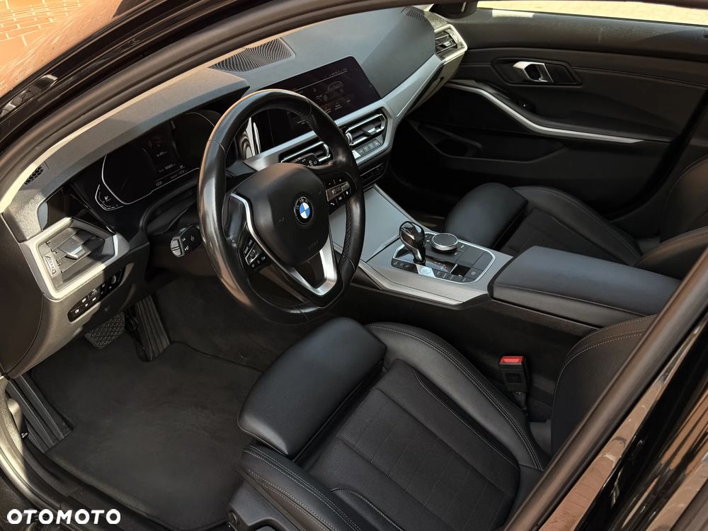 BMW 318D 2020 photo 5