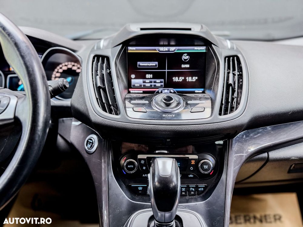 Ford Kuga - 17
