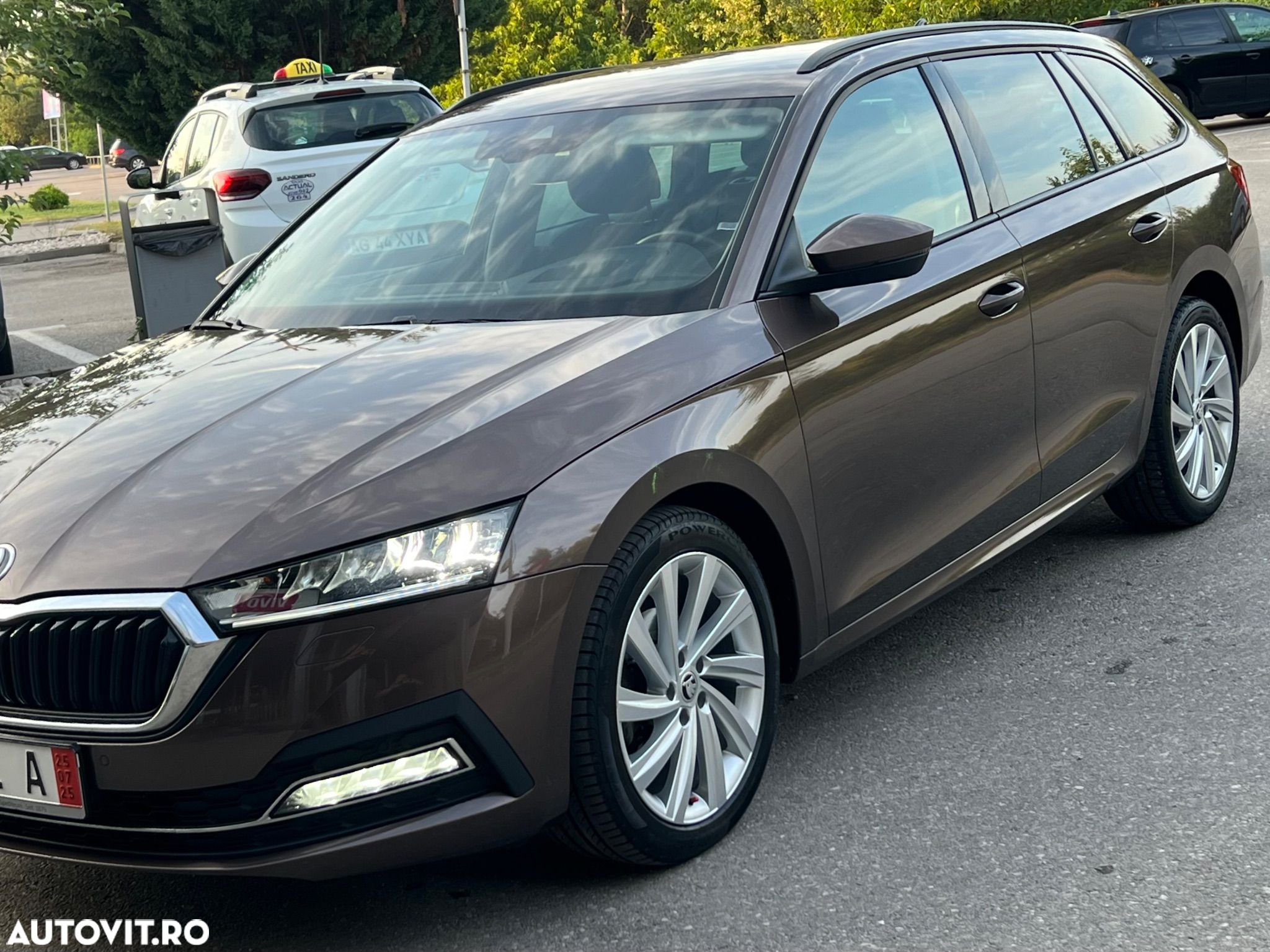 Skoda Octavia 2.0 TDI DSG Style - 1