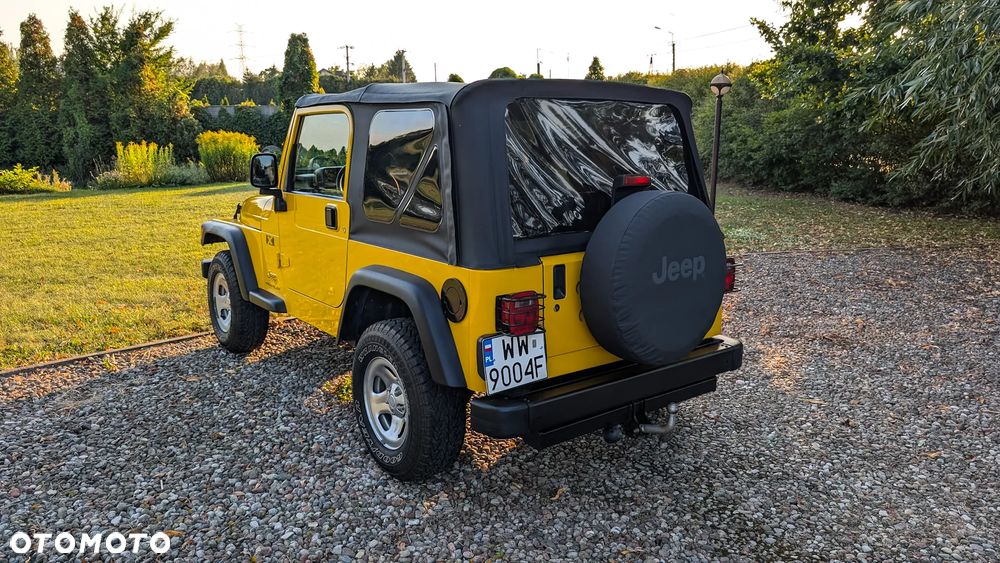 Jeep Wrangler - 10