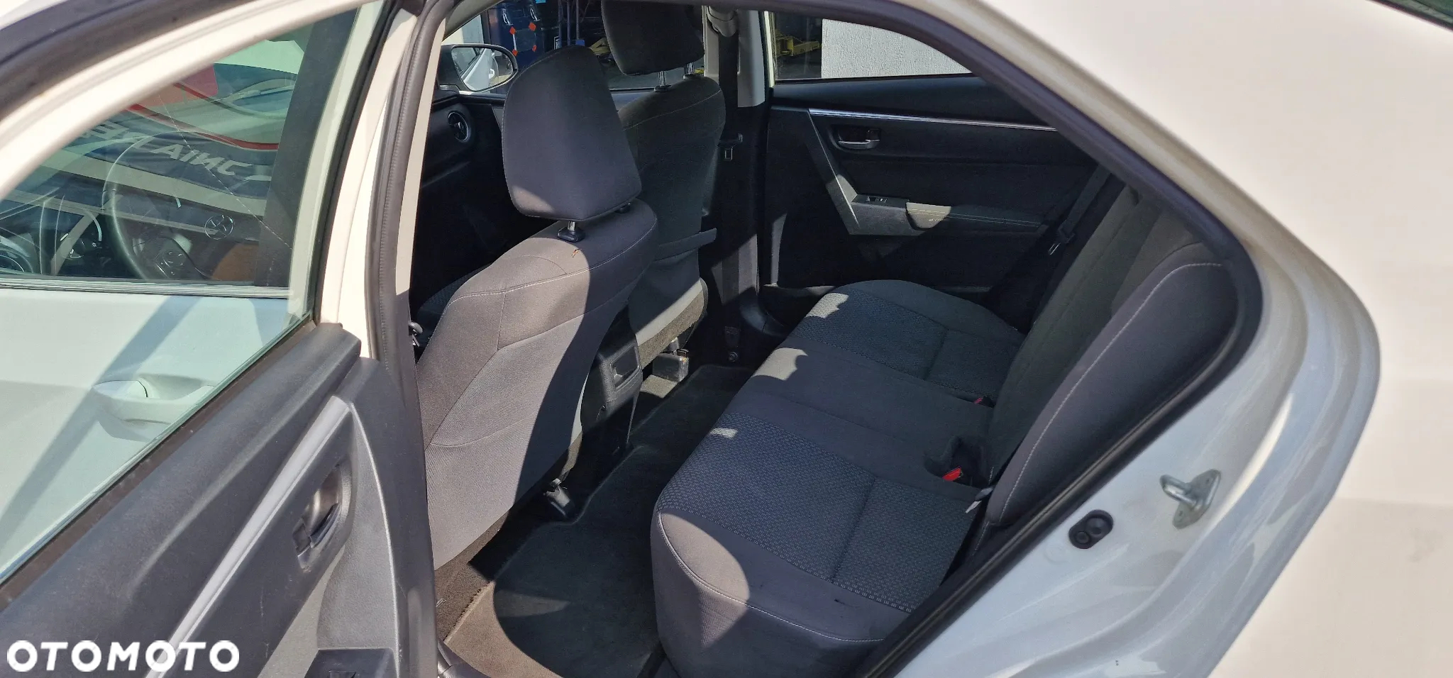 Toyota Corolla 1.6 Premium - 14
