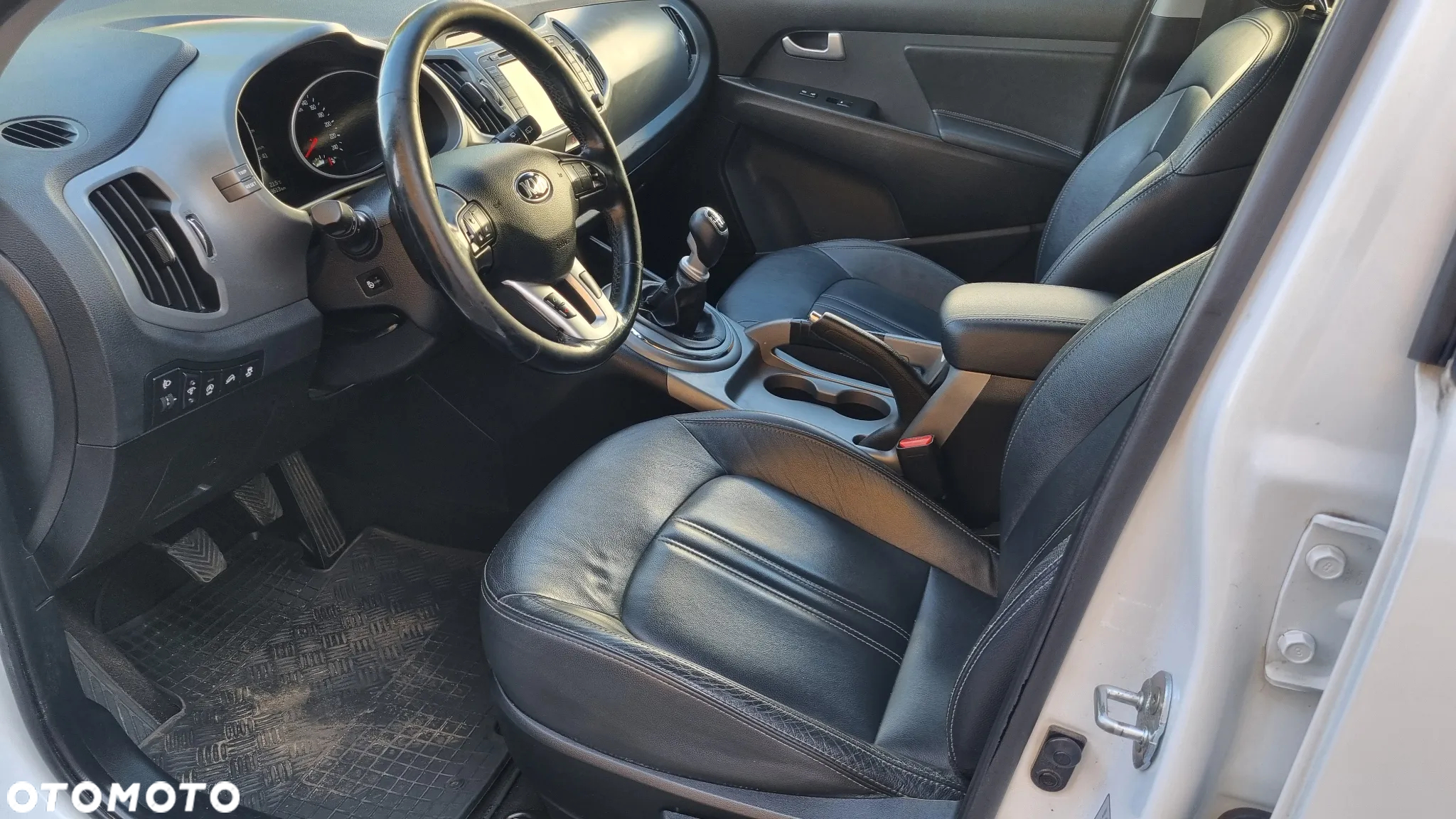 Kia Sportage 1.7 CRDI Business Line 2WD - 14