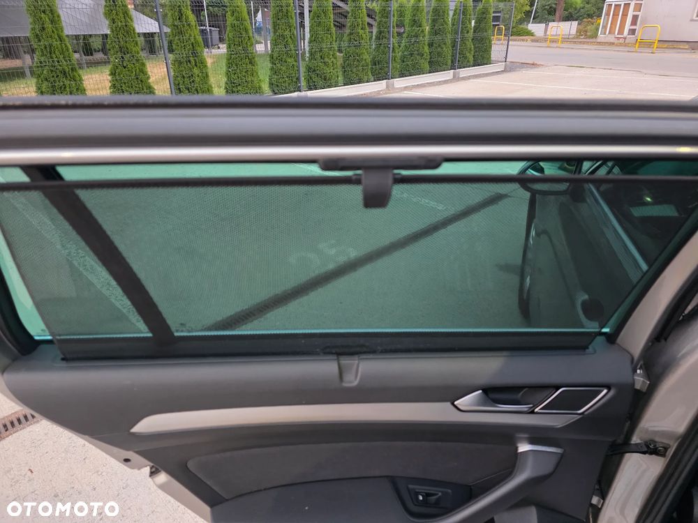 Volkswagen Passat 2.0 TDI SCR DSG Comfortline - 31