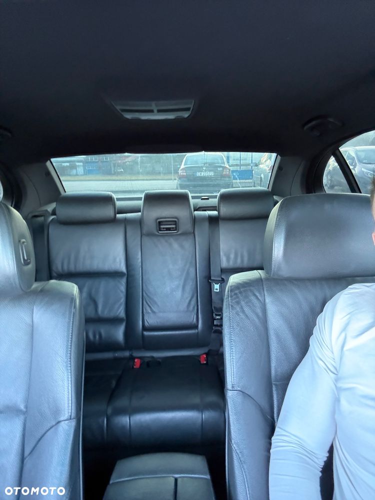 BMW Seria 5 520d - 13
