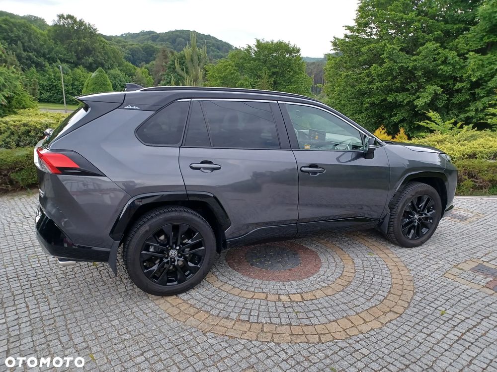 Toyota RAV4 - 6