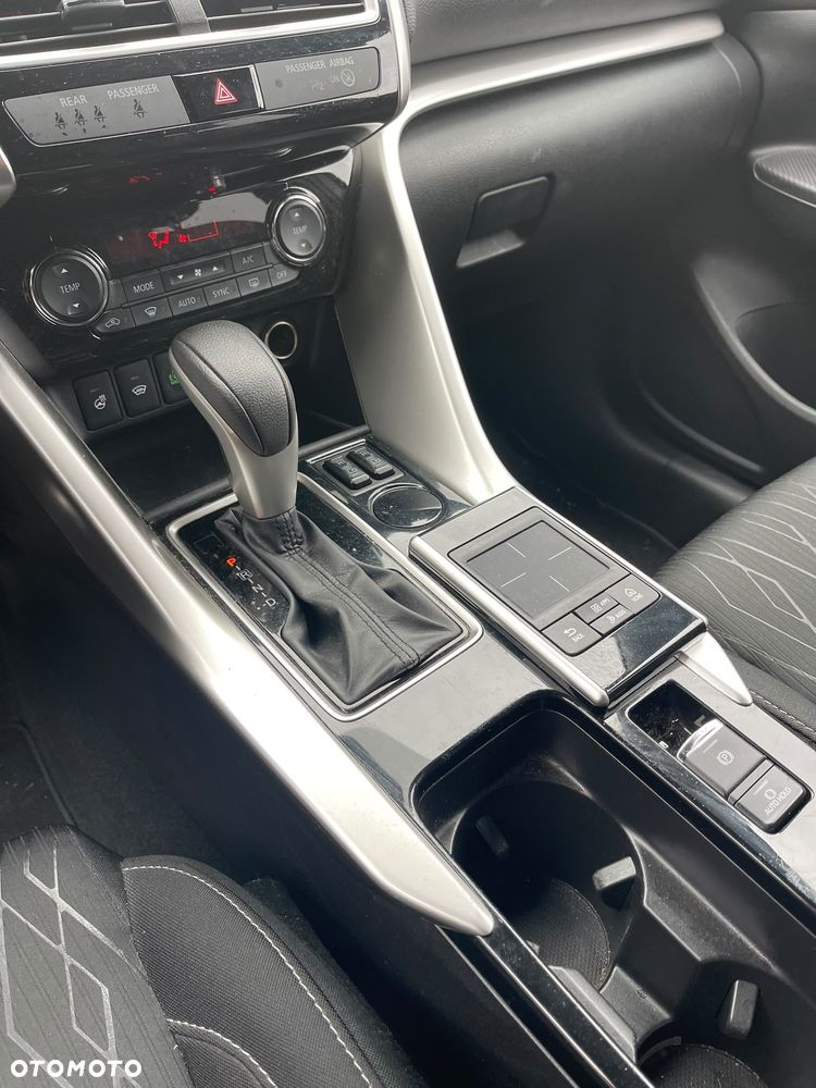 Mitsubishi Eclipse Cross 1.5 T-MIVEC CVT 2WD Connect - 7