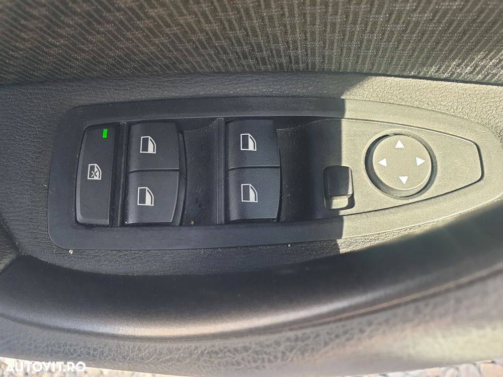 BMW X1 xDrive18d Aut. Advantage - 33