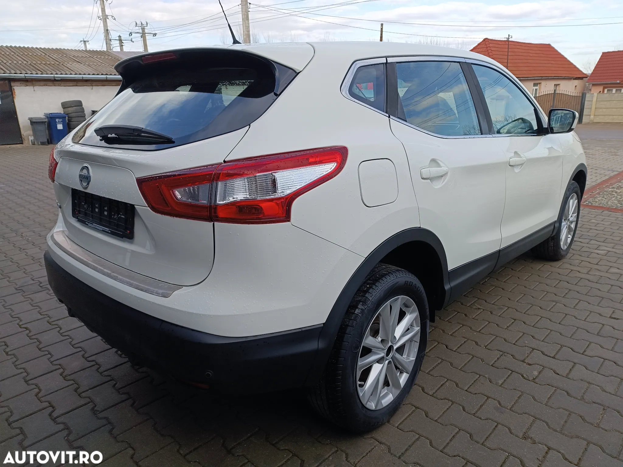 Nissan Qashqai 1.2 DIG-T Start/Stop X-TRONIC N-Connecta - 3