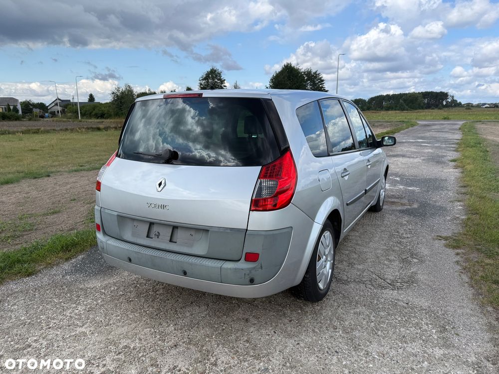Renault Grand Scenic Gr 1.9 dCi Infinity - 6
