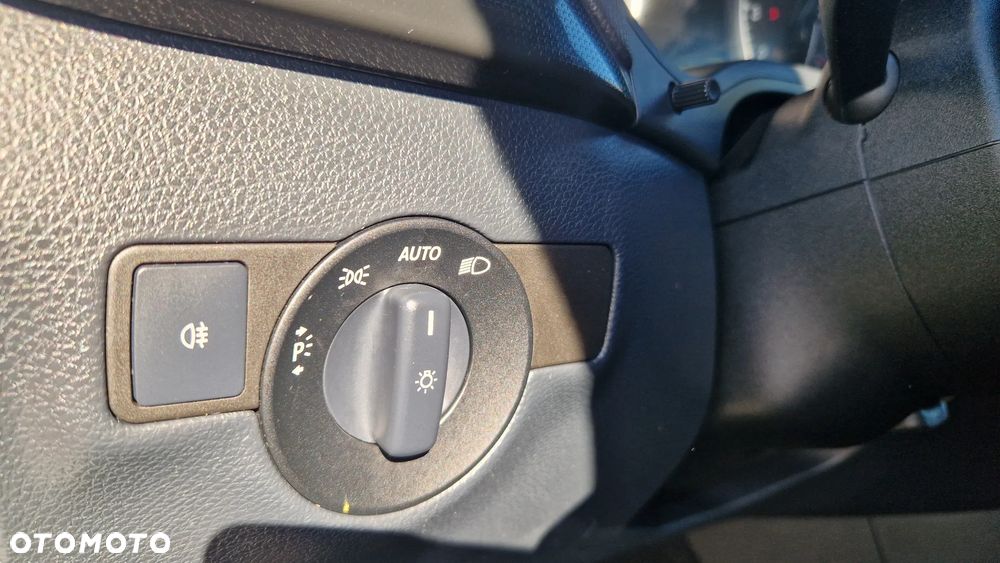 Mercedes-Benz Klasa B 180 (BlueEFFICIENCY) - 15