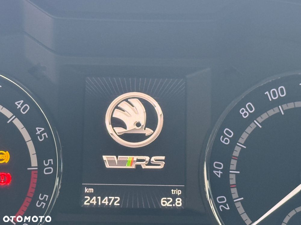 Skoda Octavia 2.0 TDI DSG RS - 22